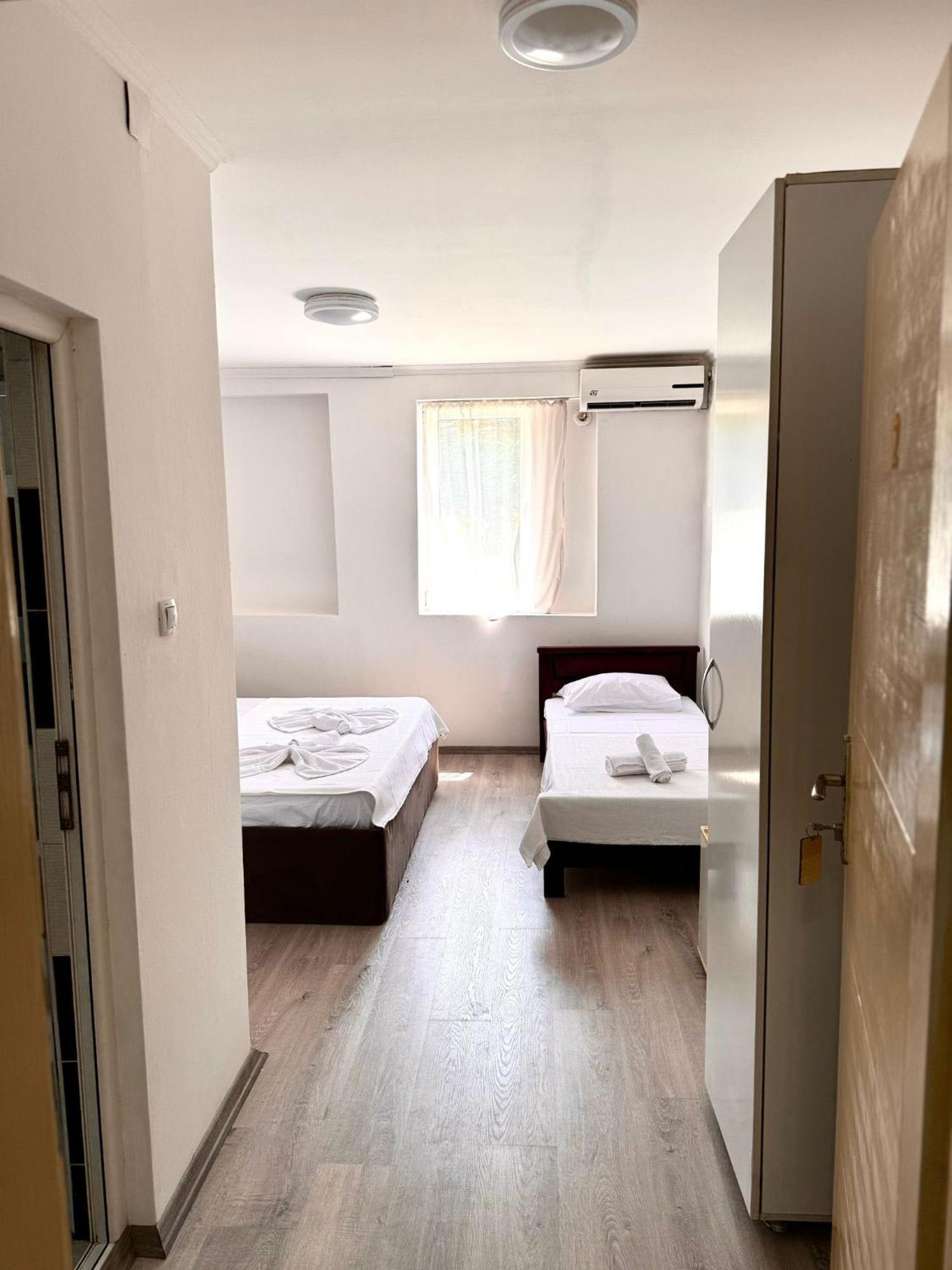 Hotel Istanbul Escópia Exterior foto